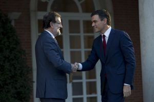 Rajoy y Sánchez. Foto: Cortesía Diego Crespo/Moncloa