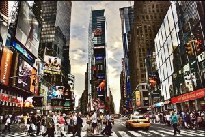 Estados Unidos es la principal economía del mundo. Foto: photo credit: MC SimonE Times Square via photopin (license)